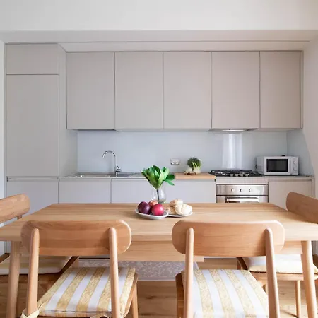 Michelle By Portofinohomes شقة *